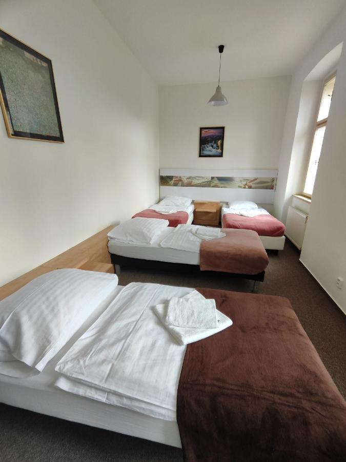 Hotel Stara Skola Mezná Eksteriør billede