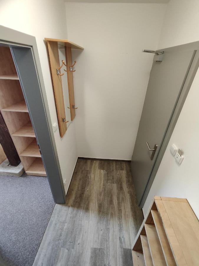 Hotel Stara Skola Mezná Eksteriør billede
