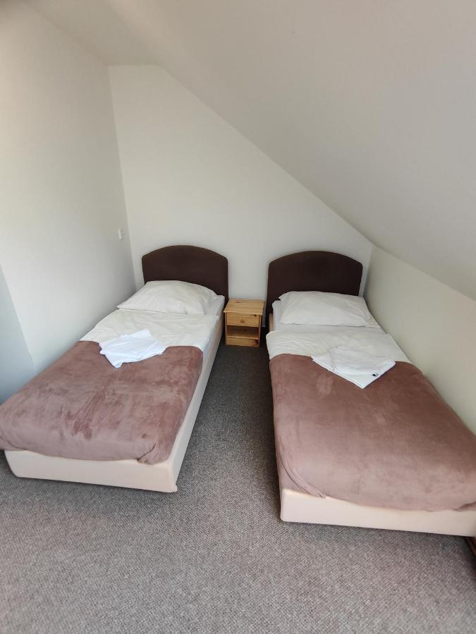 Hotel Stara Skola Mezná Eksteriør billede
